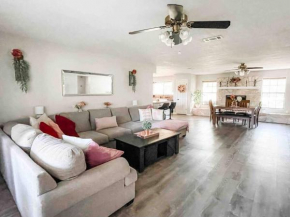 Spacious Austin Retreat for Families & Groups